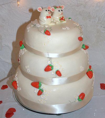 My Wedding Cake  - Cake by Jennifer Woracker