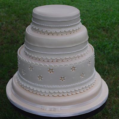 Eyelet cake - Cake by Jenniffer White