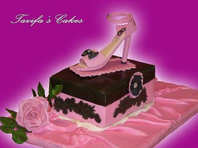 Cake with shoe and rose - Cake by Tania