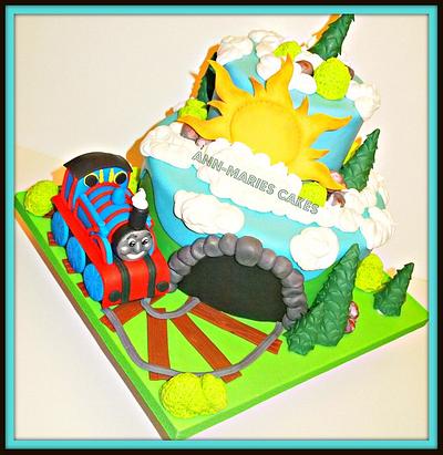 Thomas and the Misty mountain - Cake by Ann-Marie Youngblood