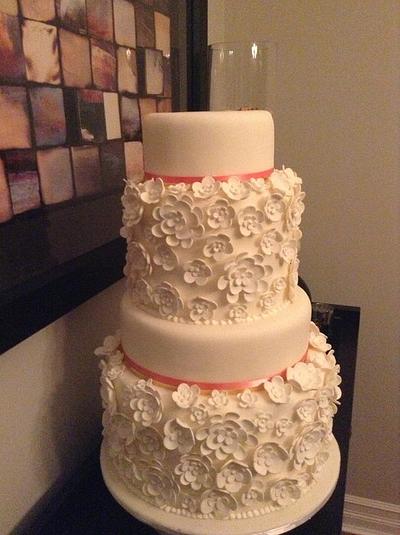 White wedding cake - Cake by Joseph Fougere