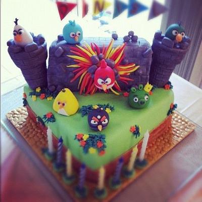 Angry Bird Cake - Cake by novita