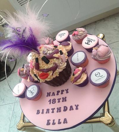21st Birthday cake for a designer shoe fanatic - Cake by Yvonne Beesley