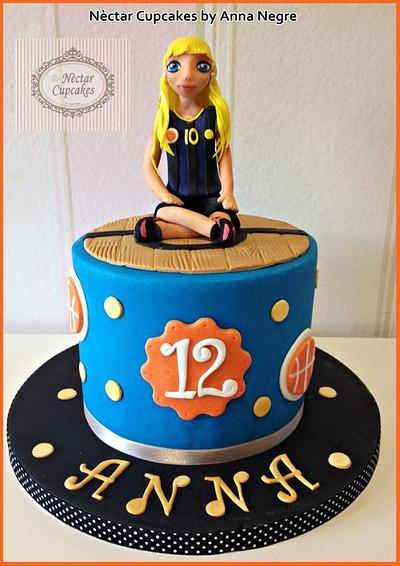 Anna 's basketball Cake - Cake by nectarcupcakes