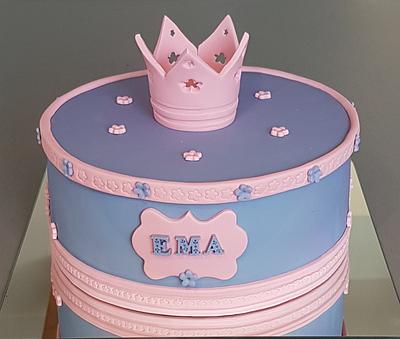 Crowned princess - Cake by Tirki
