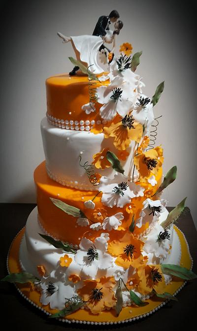 Orange and white delight - Cake by Santis