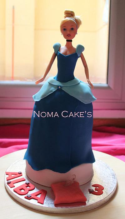 CENICIENTA, CINDERELLA - Cake by Sílvia Romero (Noma Cakes)
