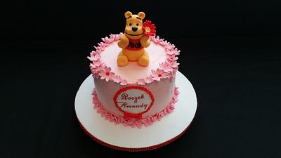 Winnie the Pooh - Cake by DomiCakesArt