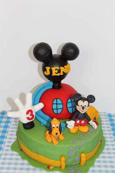 My first Mickey cake! - Cake by Karen Dodenbier