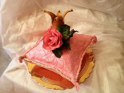 2 of the same cake for little princesses.  - Cake by DinaDiana