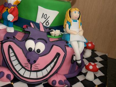 Alice in wonderland, can you look at Cheshire cat without smiling? - Cake by Deb-beesdelights
