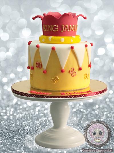 Crown cake - Cake by YumZee_Cuppycakes