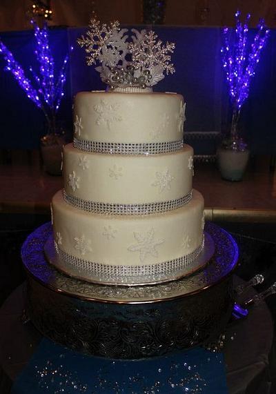 Winter Wedding - Cake by elaine