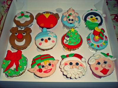 christmas cupcakes - Cake by Time for Tiffin 