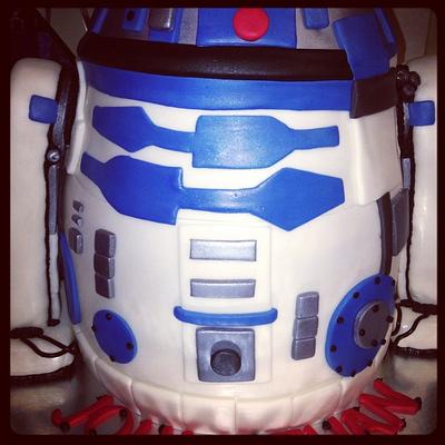 R2D2 Birthday Cake  - Cake by Clarice Towner