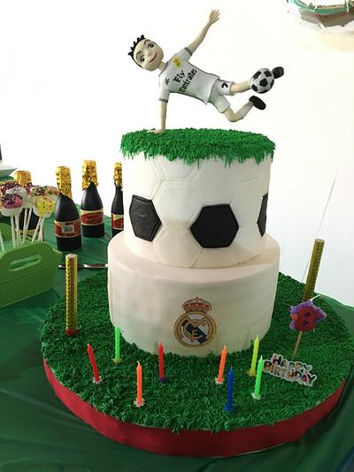 Soccer ball cake - Cake by Patricia El Murr