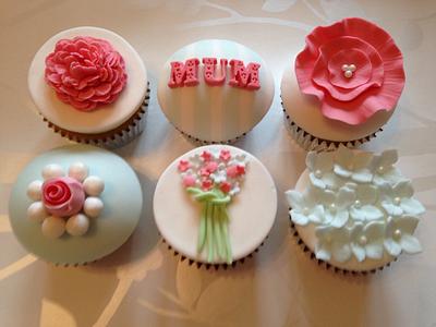 Mother's Day Cupcake Toppers - Cake by SallyJaneCakeDesign