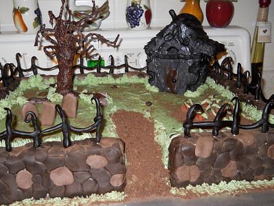Haunted house - Cake by Laurie