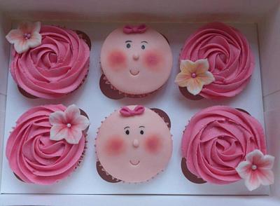 Baby girl cupcakes - Cake by LilleyCakes