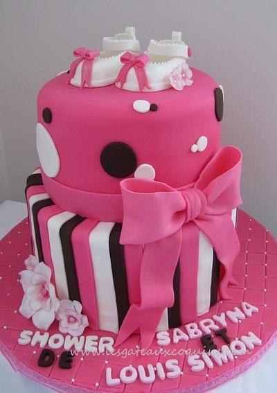 Bb shower for a girl - Cake by Julie perron