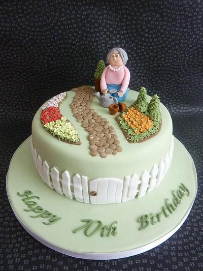Lady enjoying her garden Cake - Cake by Caketastic Creations