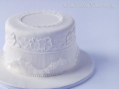 White lace - Cake by Anastasia