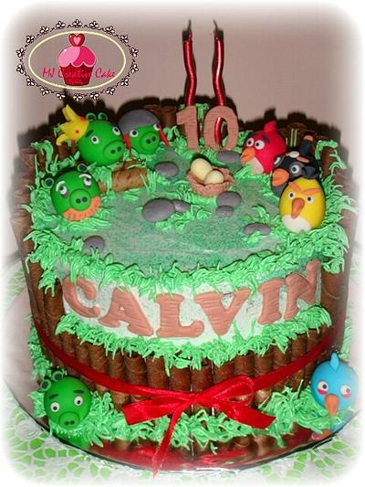 Angry bird in the forest - Cake by Mj Creative Cake by jlee