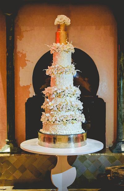 Fairytale Wedding Cake - Cake by Art Sucré by Mounia