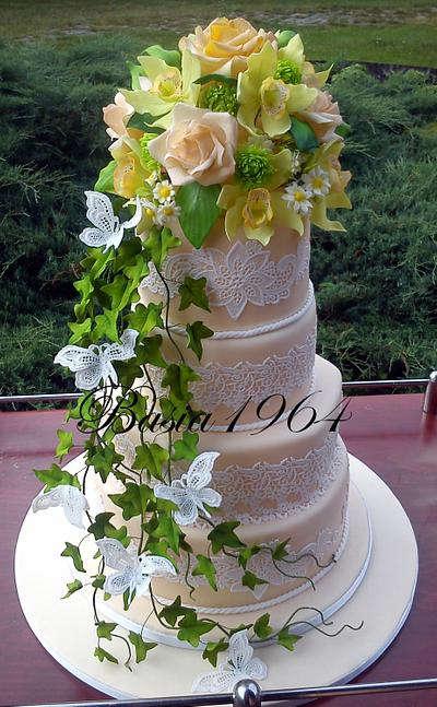 Wedding roses and orchids. - Cake by Barbara