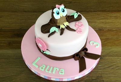Laura's Birthday Cake - Cake by Cláudia Oliveira