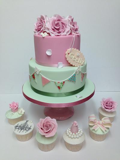 Vintage birthday cake & matching cupcakes  - Cake by Swirly sweet