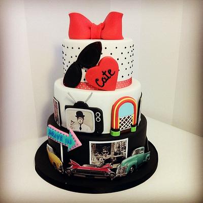 Back to 50's cake - Cake by Bella's Bakery