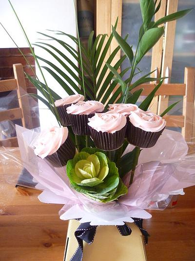 Cupcake Bouquet - Cake by Sally O'Rourke