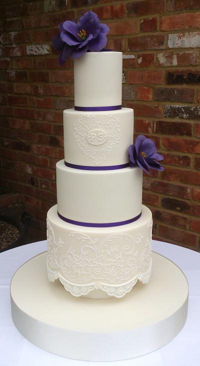 Purple Lisianthus and lace - Cake by BellissimoCakes