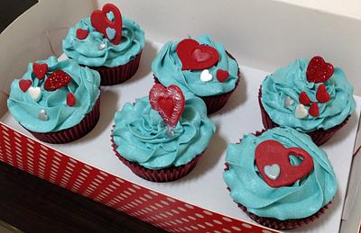 11th Birthday Hearts Birthday Cupcakes - Cake by MariaStubbs