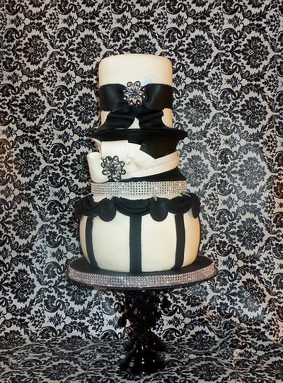 Black & White Elegance - Cake by PattyCakery