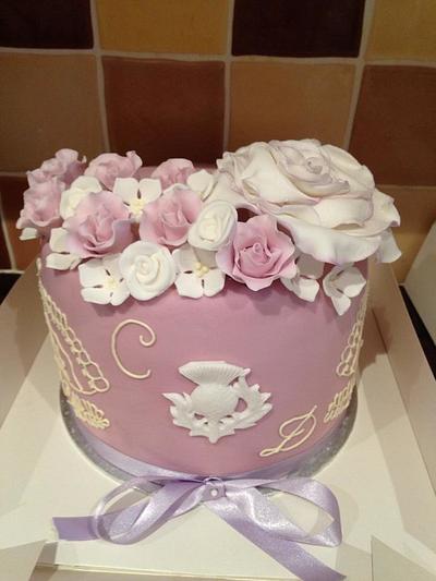 vintage flowers - Cake by Lou Lou's Cakes