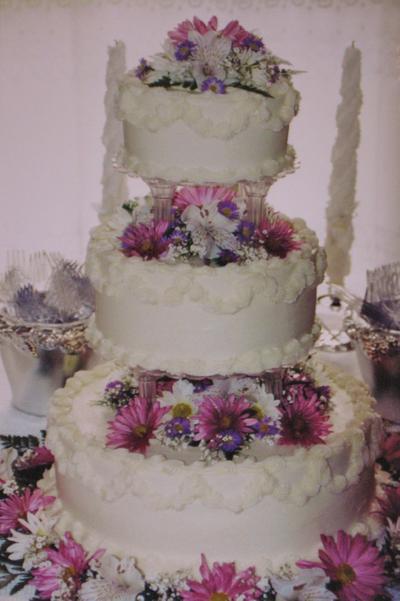 Pink, Lavender and white daisy buttercream wedding cake - Cake by Nancys Fancys Cakes & Catering (Nancy Goolsby)