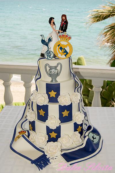 Wedding cake for soccer fans - Cake by Dulce Silvita