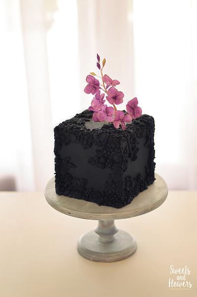 Hydrangea bas relife cake - Cake by FreshCake