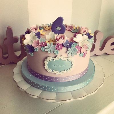 Flowers cake - Cake by Bella's Bakery