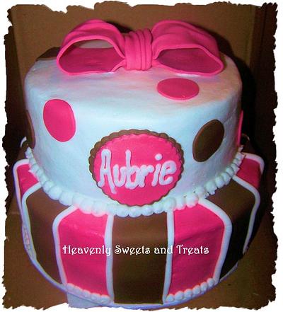 Welcome Baby Aubrie - Cake by HeavenlySweets