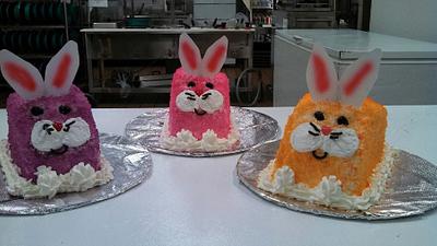 Easter Bunnies  - Cake by Teresa Coppernoll