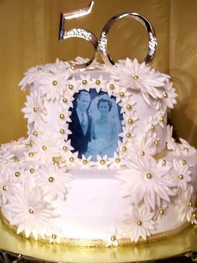 50th Wedding Anniversary Daisy Cake - Cake by Kristi