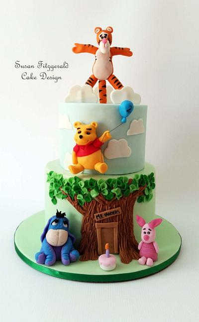 Winnie the Pooh - Cake by Susan Fitzgerald Cake Design
