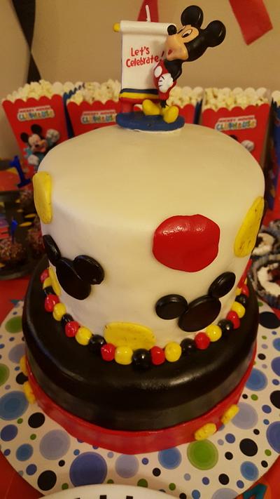 1st Birthday Cake- Mickey Mouse - Cake by Debashree Garg