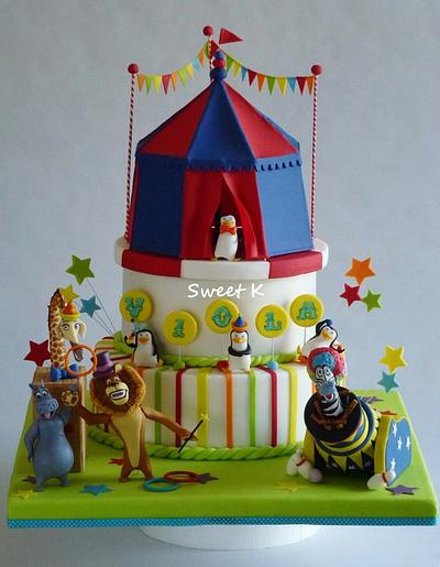 2nd version of Madagascar Circus cake - Cake by Karla (Sweet K)