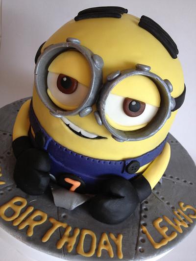 My first Minion - Cake by Perry Bakeswell