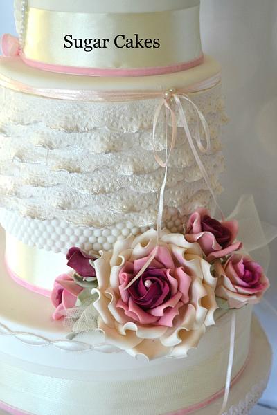 Lacey Love - Cake by Sugar Cakes 