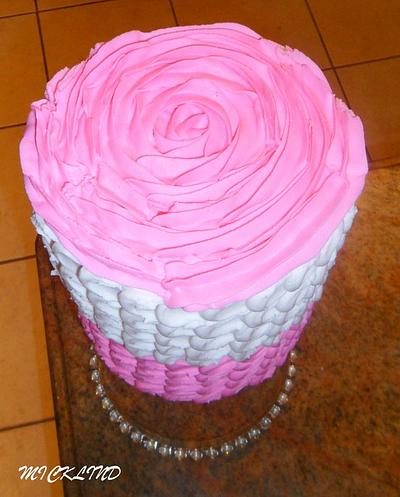 A ROSE PETAL CAKE - Cake by Linda